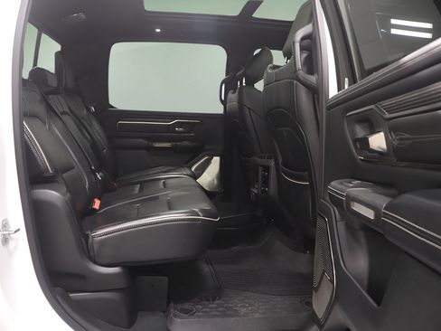 Used 2019 RAM 1500 Limited AWD/4WD image 17