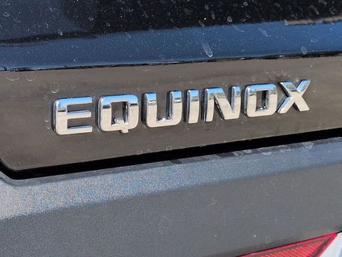 Used 2025 Chevrolet Equinox LT w/ Safety and Technology Package image 6