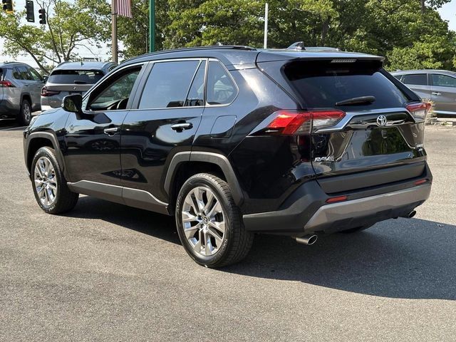 Used 2020 Toyota RAV4 Limited w/ Limited Grade Weather Package AWD/4WD image 8