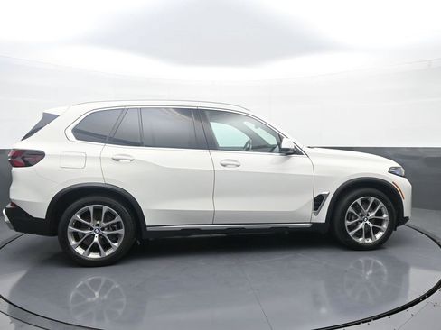 Used 2024 BMW X5 xDrive40i w/ Premium Package image 8