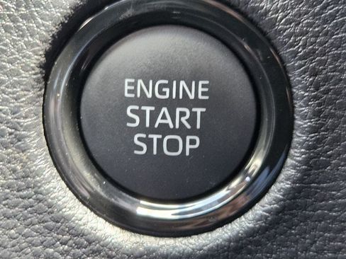 Used 2026 Toyota Tundra SR5 w/ SR5 Convenience Package AWD/4WD image 21
