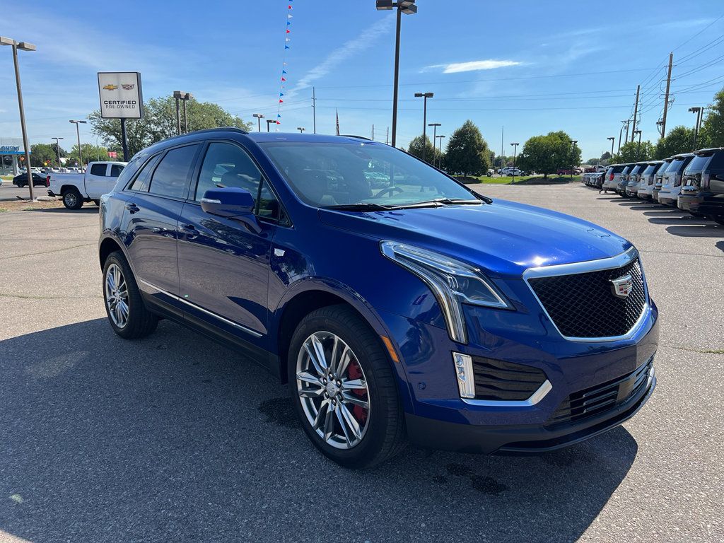 Certified 2026 Cadillac XT5 Sportv w/ LPO, Floor Liner Package AWD/4WD image 33