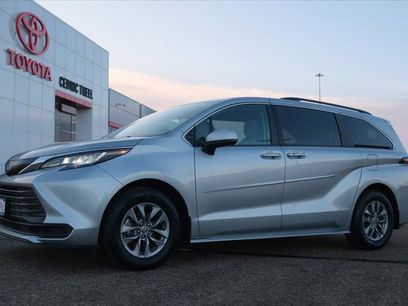 Certified 2023 Toyota Sienna LE