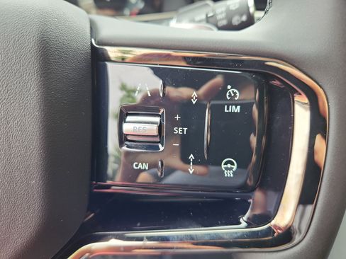 Certified 2026 Land Rover Range Rover Evoque S image 20