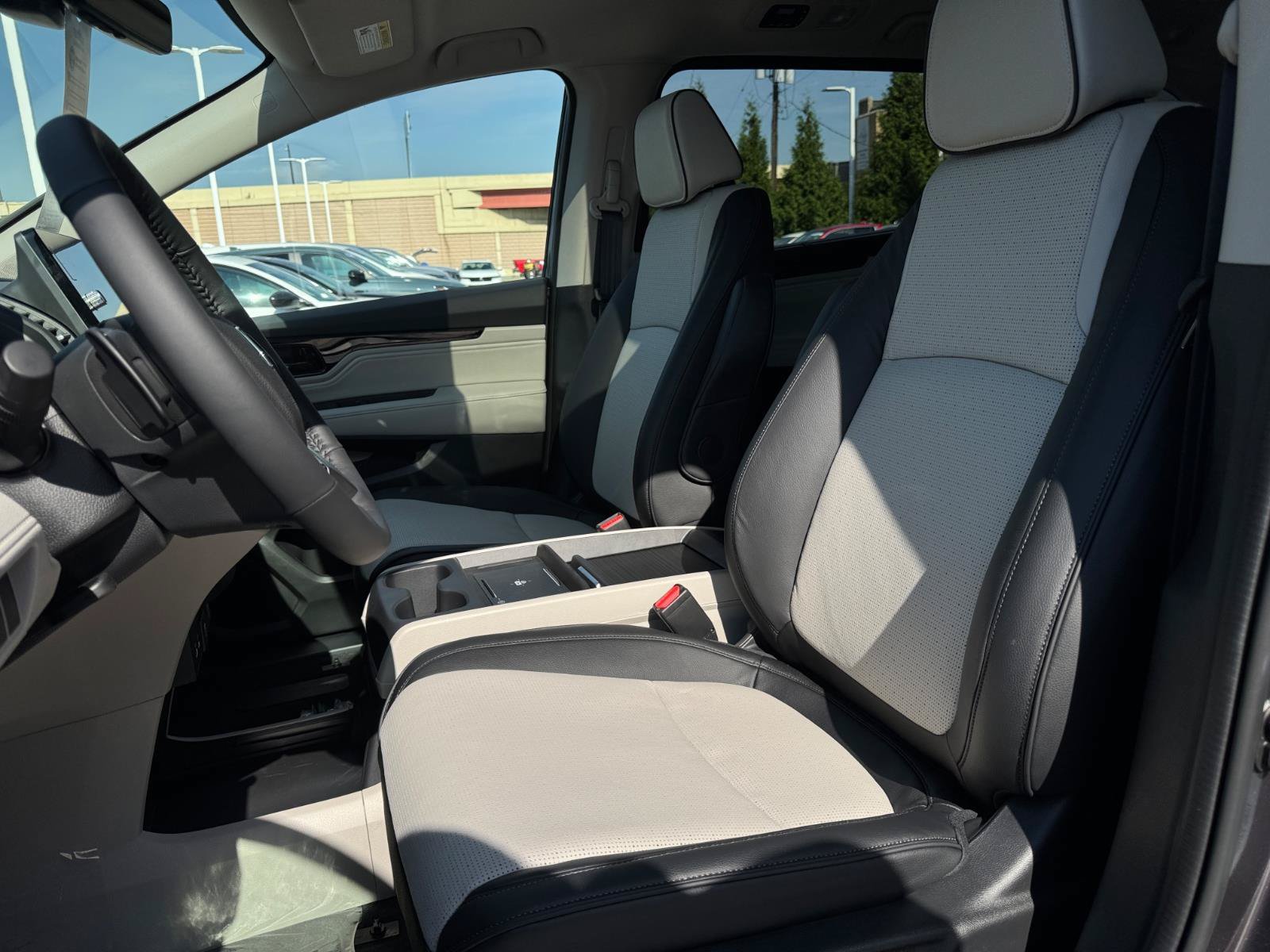 New 2027 Honda Odyssey Elite image 6