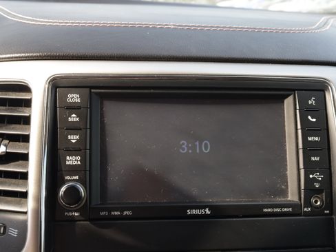 Used 2012 Jeep Grand Cherokee Overland w/ Mopar Chrome Edition Group image 23