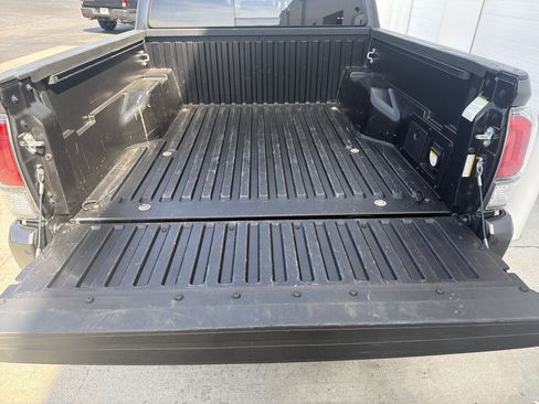 Used 2023 Toyota Tacoma TRD Off-Road w/ Technology Package image 30