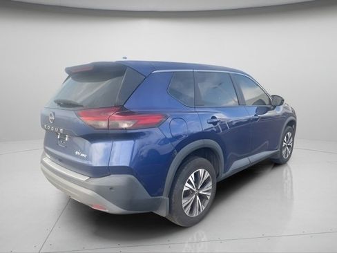 Used 2022 Nissan Rogue SV image 9