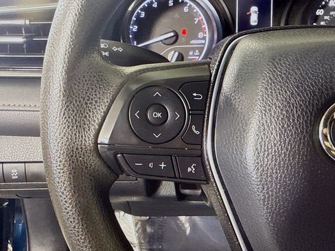 Used 2019 Toyota Camry LE FWD image 14