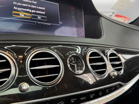 Used 2018 Mercedes-Benz S 450 Sedan image 17