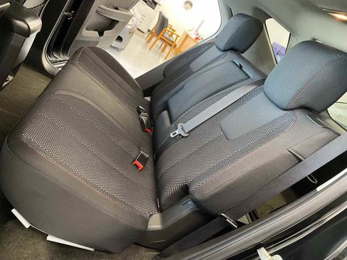 Used 2011 Chevrolet Equinox LT image 21