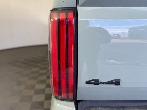 Used 2024 Toyota Tundra Limited image 9