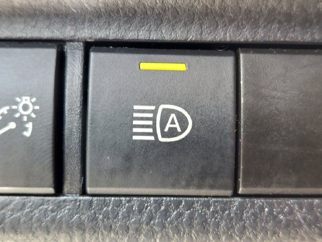 Certified 2022 Toyota RAV4 LE AWD/4WD image 16