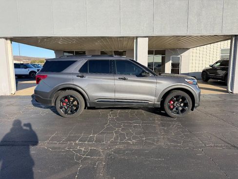 Used 2023 Ford Explorer ST w/ Equipment Group 401A image 2