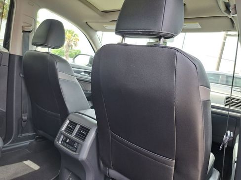Used 2023 Volkswagen Atlas SEL Premium AWD/4WD image 24