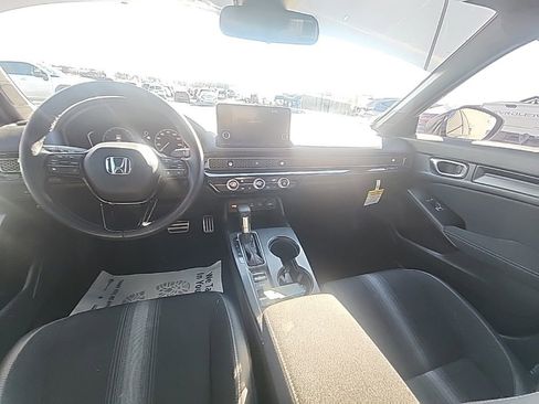 Used 2025 Honda Civic Sport image 26