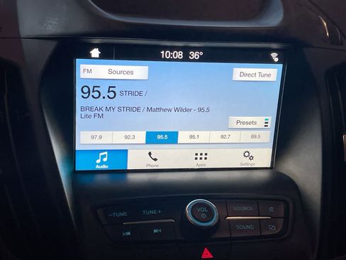 Used 2019 Ford Escape SE image 16