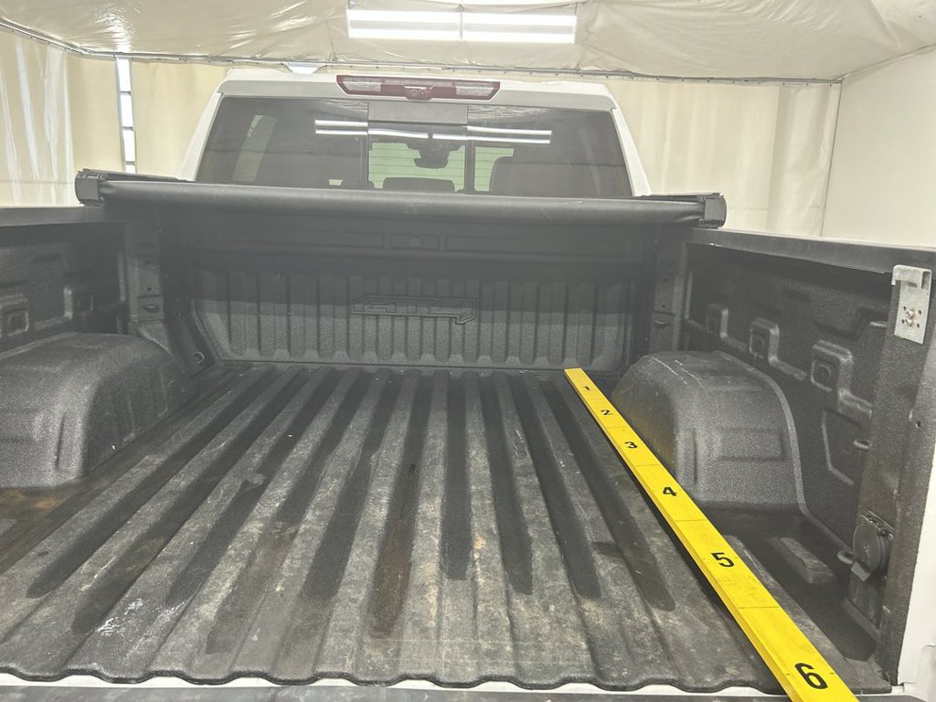 Certified 2024 GMC Sierra 1500 AT4 w/ Technology Package AWD/4WD image 23