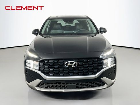 Used 2023 Hyundai Santa Fe SE FWD image 3