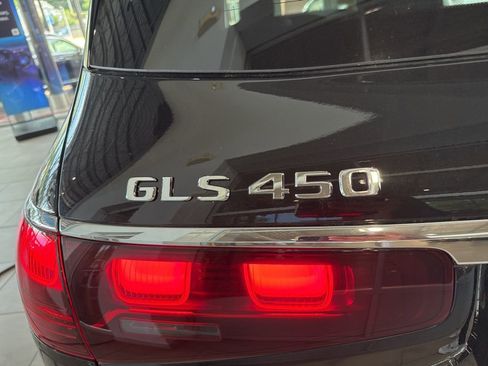 Certified 2025 Mercedes-Benz GLS 450 4MATIC image 34