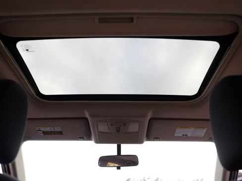 Used 2010 Nissan Rogue SL w/ Premium Pkg image 23