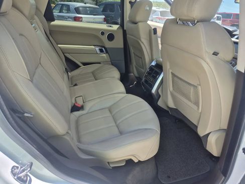 Used 2015 Land Rover Range Rover Sport HSE AWD/4WD image 19