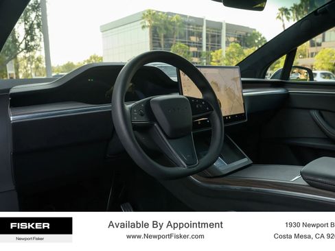 Used 2024 Tesla Model X image 10