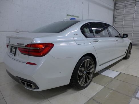 Used 2019 BMW M760i xDrive AWD/4WD image 5