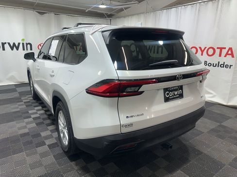 Used 2024 Toyota Grand Highlander XLE image 5