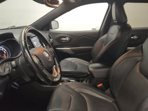 Used 2020 Jeep Cherokee High Altitude image 17