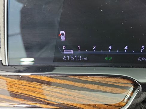 Used 2023 Cadillac Escalade ESV Premium Luxury image 26