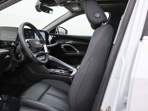 Used 2025 Audi Q5 Premium w/ Convenience Package AWD/4WD image 22