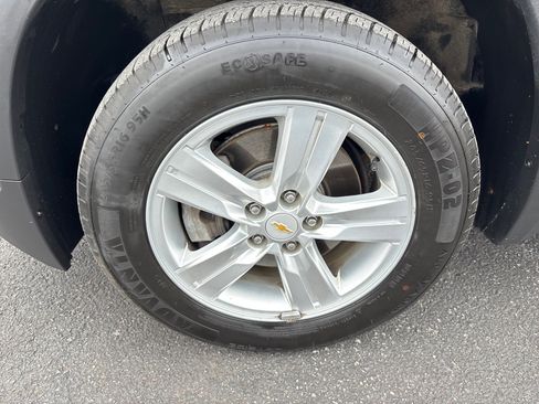 Used 2018 Chevrolet Trax LT w/ LT Convenience Package image 9