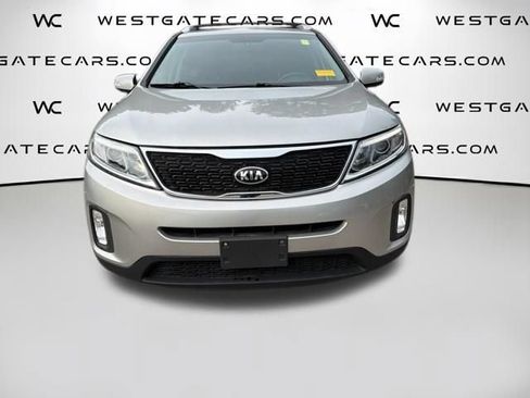 Used 2015 Kia Sorento LX FWD image 2