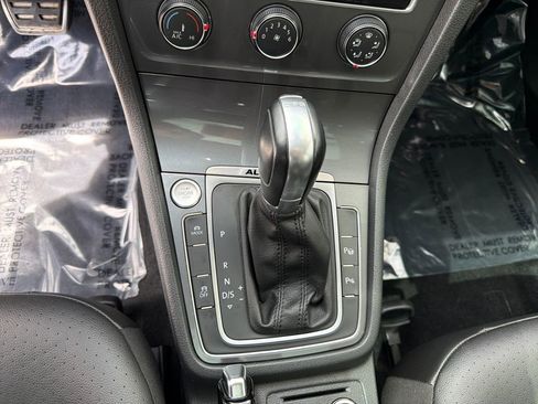 Used 2017 Volkswagen Golf Alltrack SE AWD/4WD image 25
