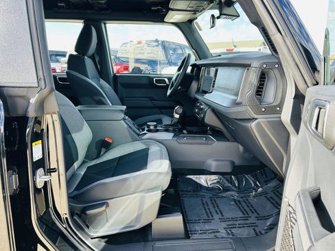 New 2025 Ford Bronco 4-Door AWD/4WD image 27