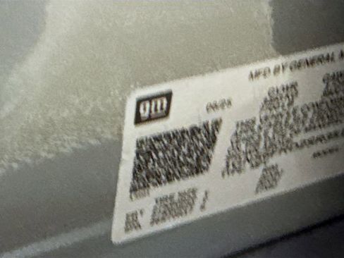 New 2025 Chevrolet Suburban Premier image 38