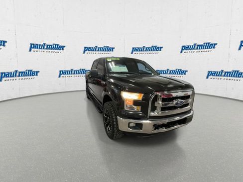 Used 2015 Ford F150 XLT w/ Equipment Group 301A Mid RWD image 3