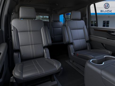 New 2026 Chevrolet Suburban High Country AWD/4WD image 17