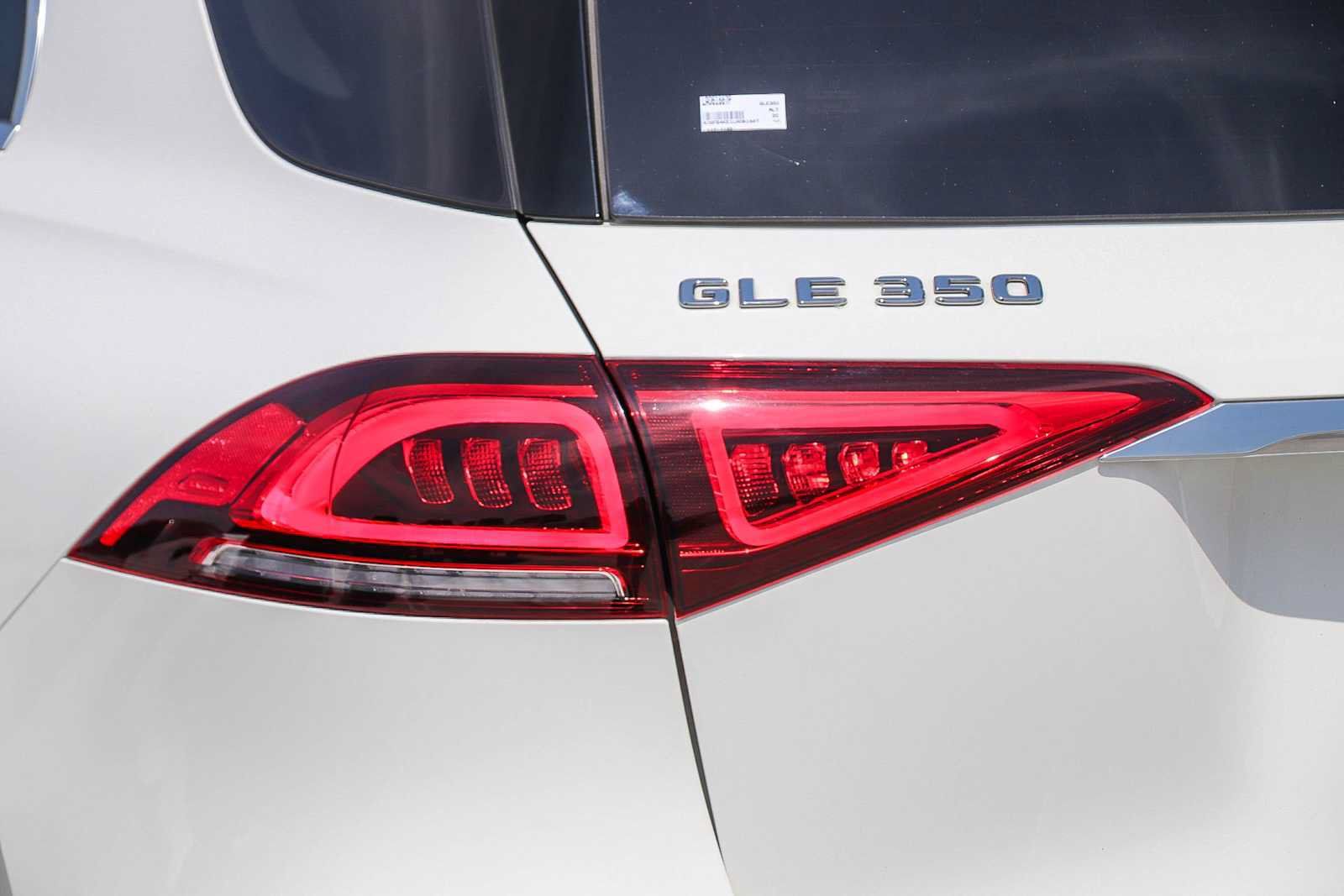 Used 2020 Mercedes-Benz GLE 350 4MATIC image 9
