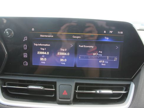 Used 2024 Chevrolet TrailBlazer LS w/ LS Convenience Package FWD image 33