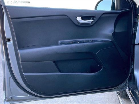 Certified 2021 Kia Rio S image 22