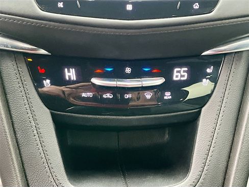 Used 2021 Cadillac XT5 Sportv w/ Platinum Package image 16