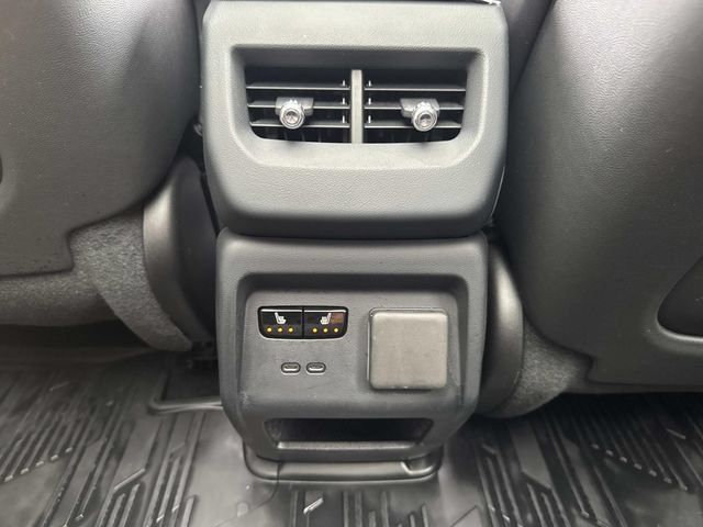 Certified 2025 Cadillac Optiq Luxury 2 w/ LPO, Floor Liner Package AWD/4WD image 31