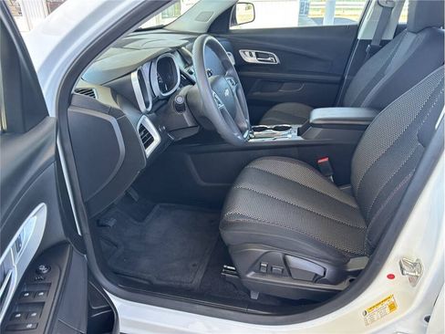 Used 2016 Chevrolet Equinox LS FWD image 12