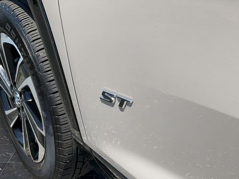 Certified 2026 Buick Enclave Sport Touring AWD/4WD image 41