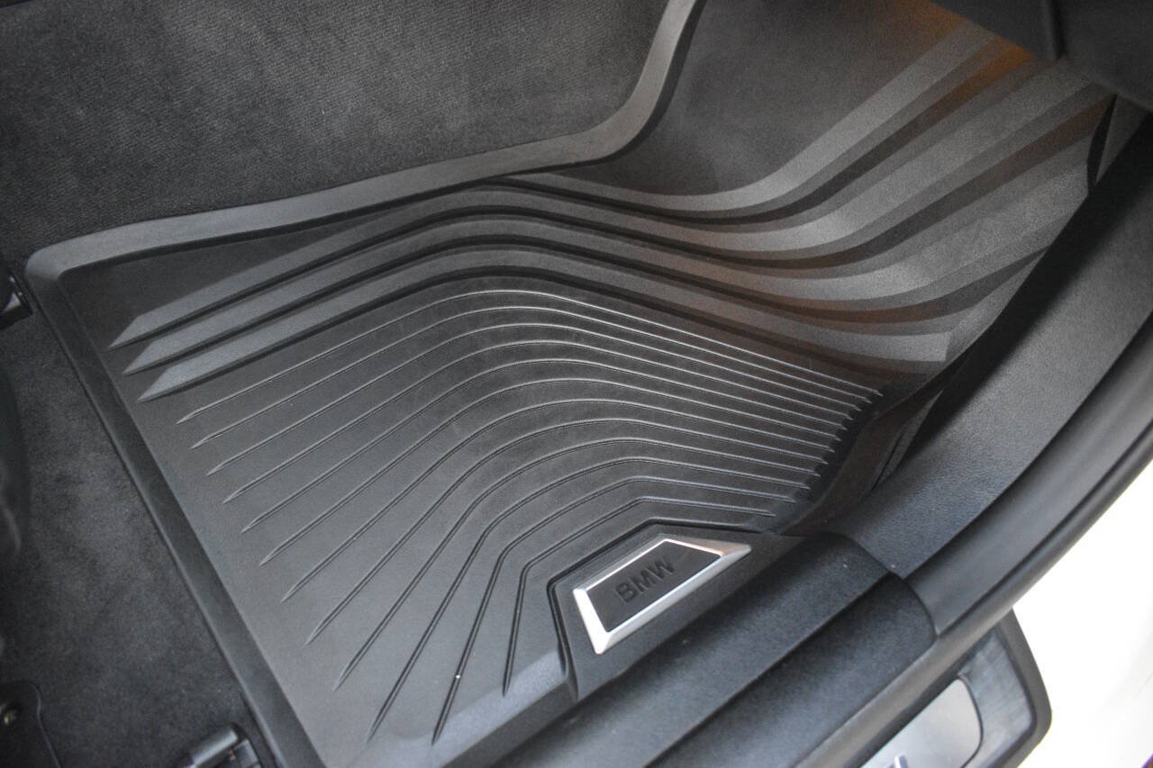 Used 2024 BMW M4 Competition RWD image 23