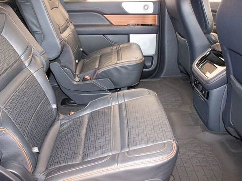 Used 2024 Lincoln Navigator Black Label image 12