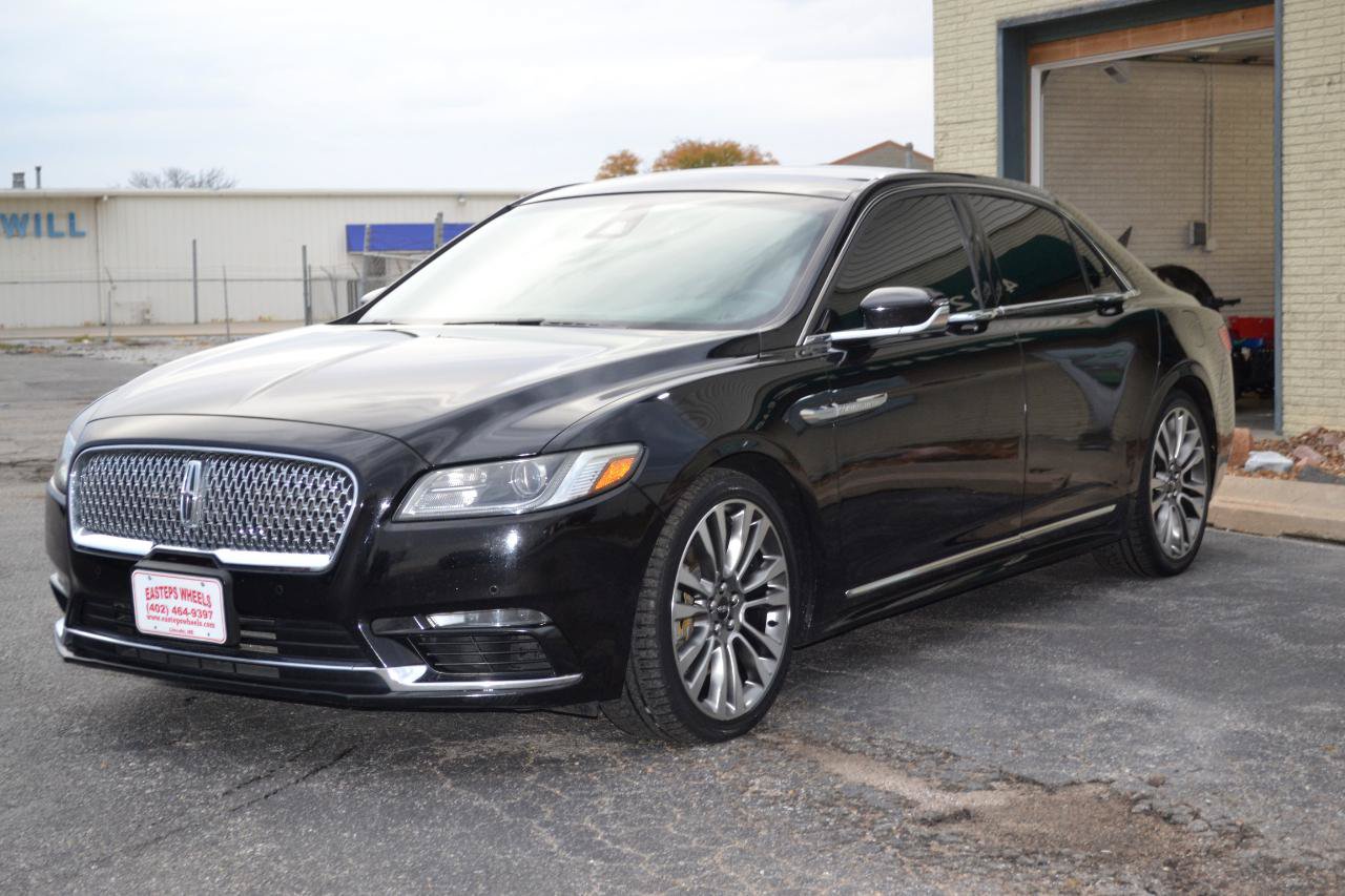 Used 2017 Lincoln Continental Reserve w/ Climate Package AWD/4WD image 3