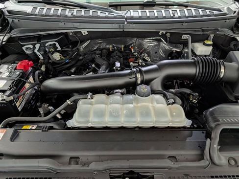 Used 2023 Ford Expedition Platinum AWD/4WD image 32